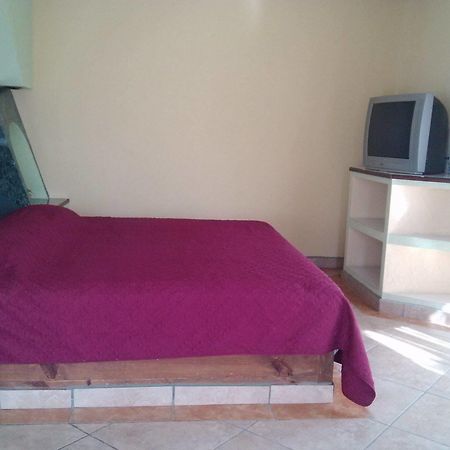 Hotel Esmeralda Río Verde Екстериор снимка